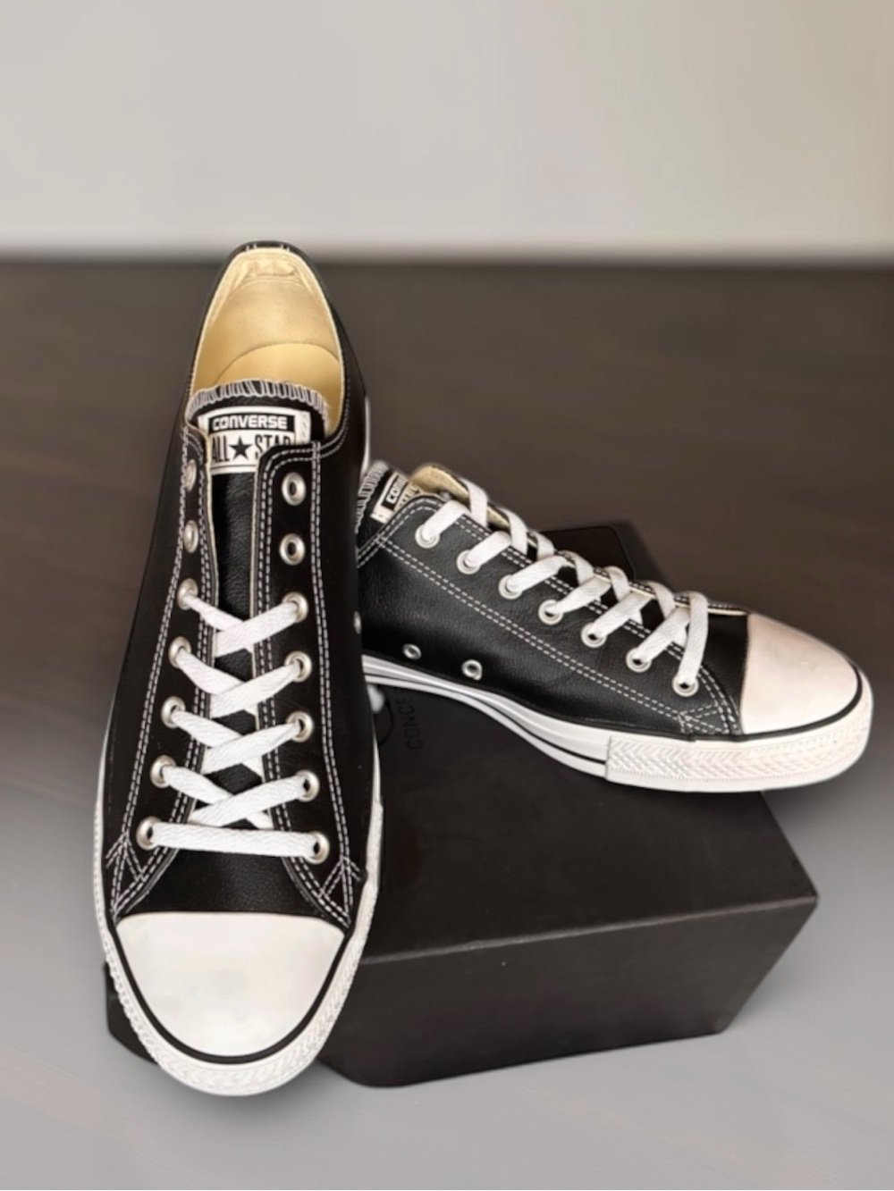 Leather Ox Converse Chuck Taylor All Star Men’s Size 13 /Women’s 15